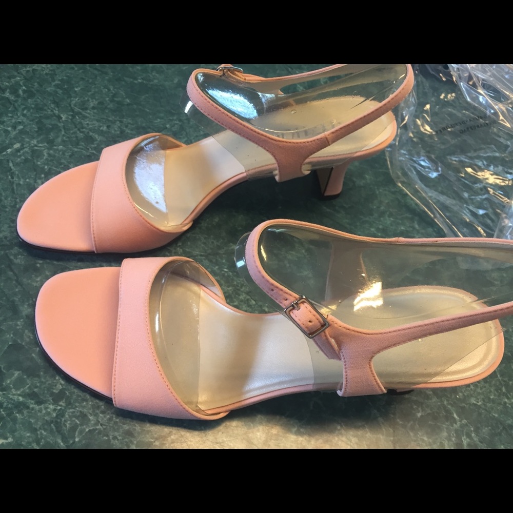 J.G. Hook Carnation pink dress sandals  9M